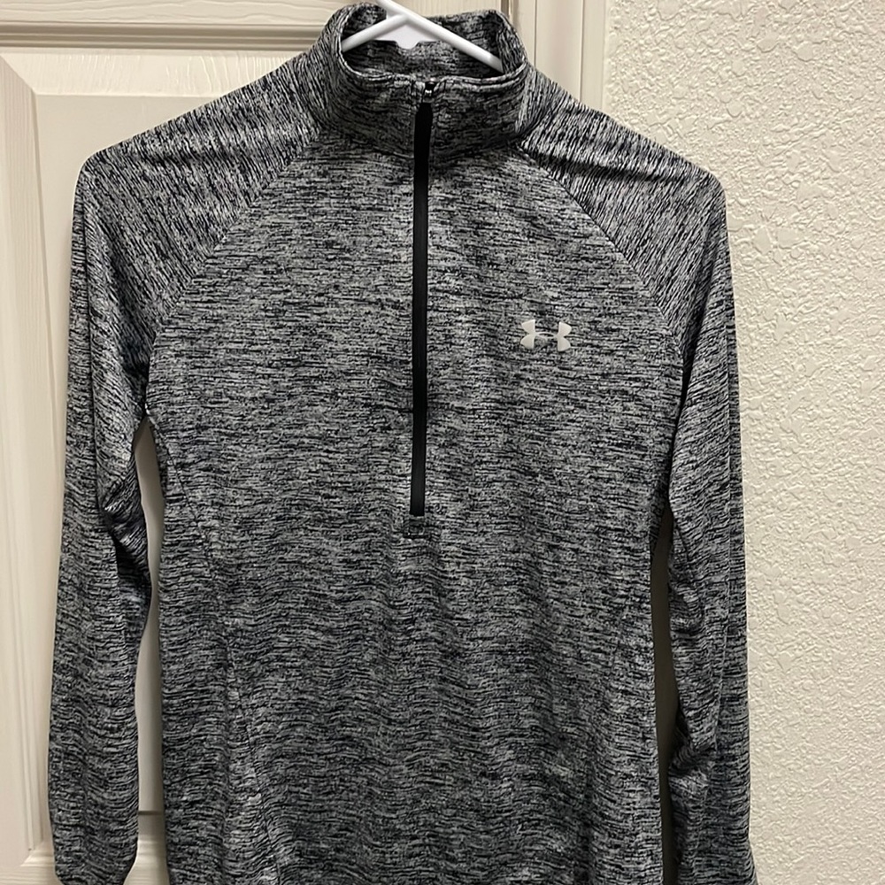 Under armour running top